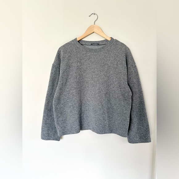 Zara Boxy Relaxed Fit Crewneck Sweater - Picture 2 of 10